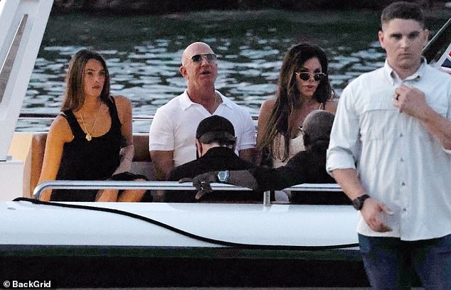 The group were seen on the boat heading to shore