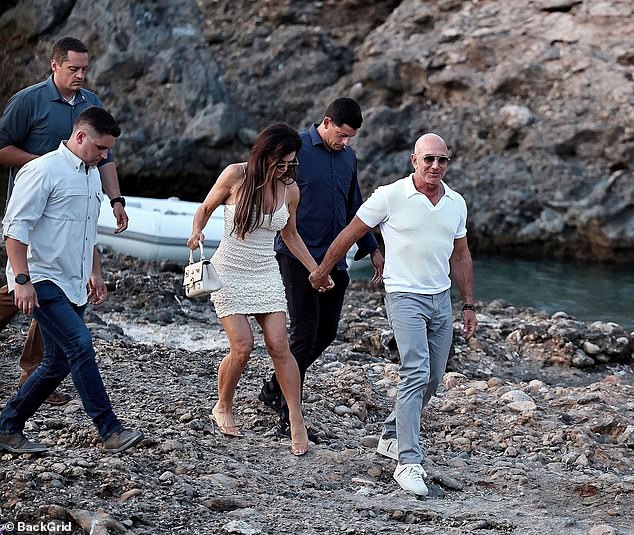 Lauren's footing looked uneven on the rocks