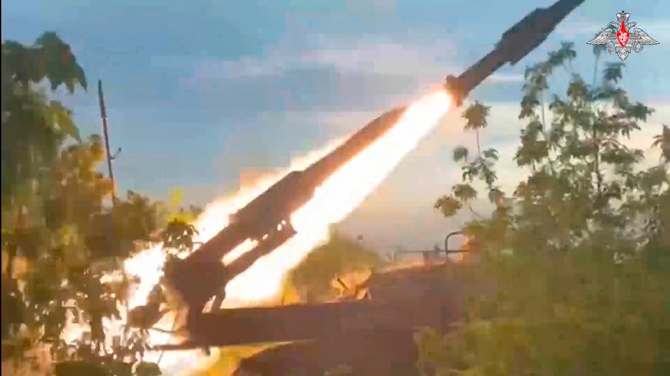 Russian Buk-2M missile system firing in Ukraine.