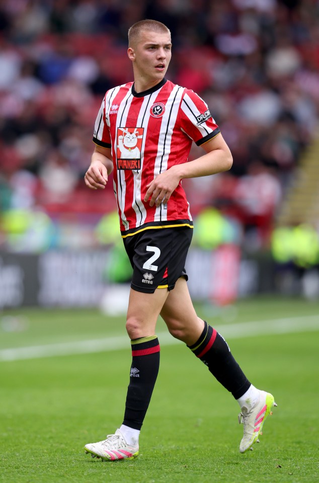 Alfie Gilchrist of Sheffield United in action during a soccer match.