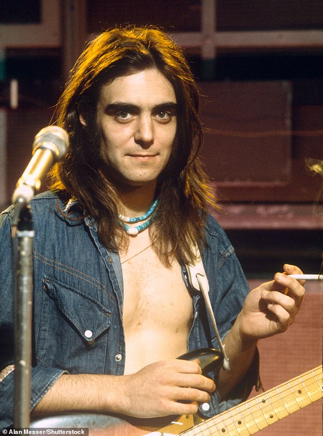 The singer-songwriter who was nicknamed 'Superlungs' famously turned down an offer to join the bands Led Zeppelin and Deep Purple (seen in 1960)