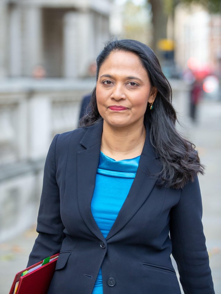 Photo of Rushanara Ali, Economic Secretary to the Treasury, leaving the Cabinet Office.