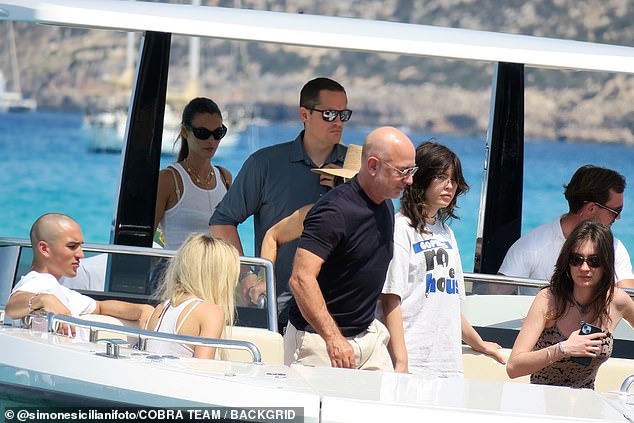 Jeff could be seen leaving the tender boat with Lauren hidden behind him, while Vittoria was spotted at the back of the boat