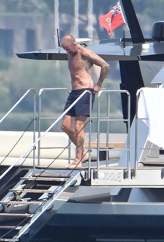 He was seen strutting his stuff into the water during the lavish break