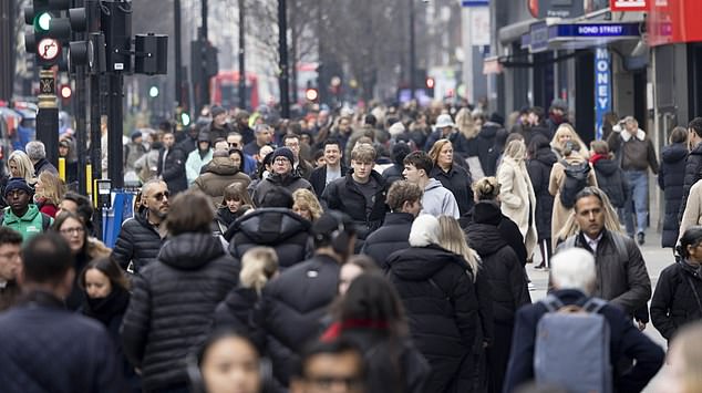 Crowds on Oxford Street, which is now part of the UK's burglary hotspot
