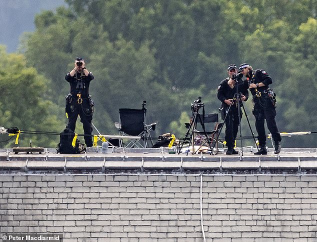 Security was high at the estate in Kent today as the US Vice President prepared to descend