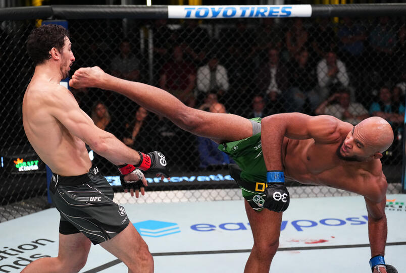 UFC Fight Night: Petrosyan vs. Duncan; Armen Petrosyan kicking Christian Leroy Duncan.