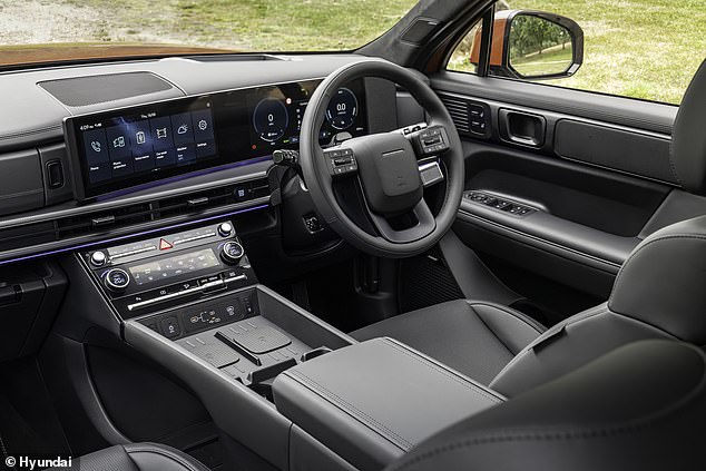 Up front, there's elbow room aplenty. In fact, you're sat so far away from the passenger to your left that you'll almost have to cup an ear if they're a mumbling type