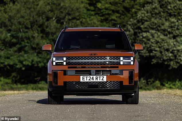 Few SUVs of any price can seat up to seven people in such comfort – even those crammed into the rearmost chairs, Rob concludes