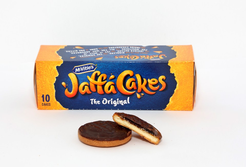 McVitie's Jaffa Cakes box and two cakes.