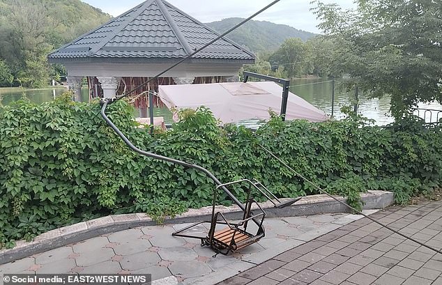 According to local media, there had been several complaints about the state of the cable car, with tourists describing it as 'rusty' and 'old'