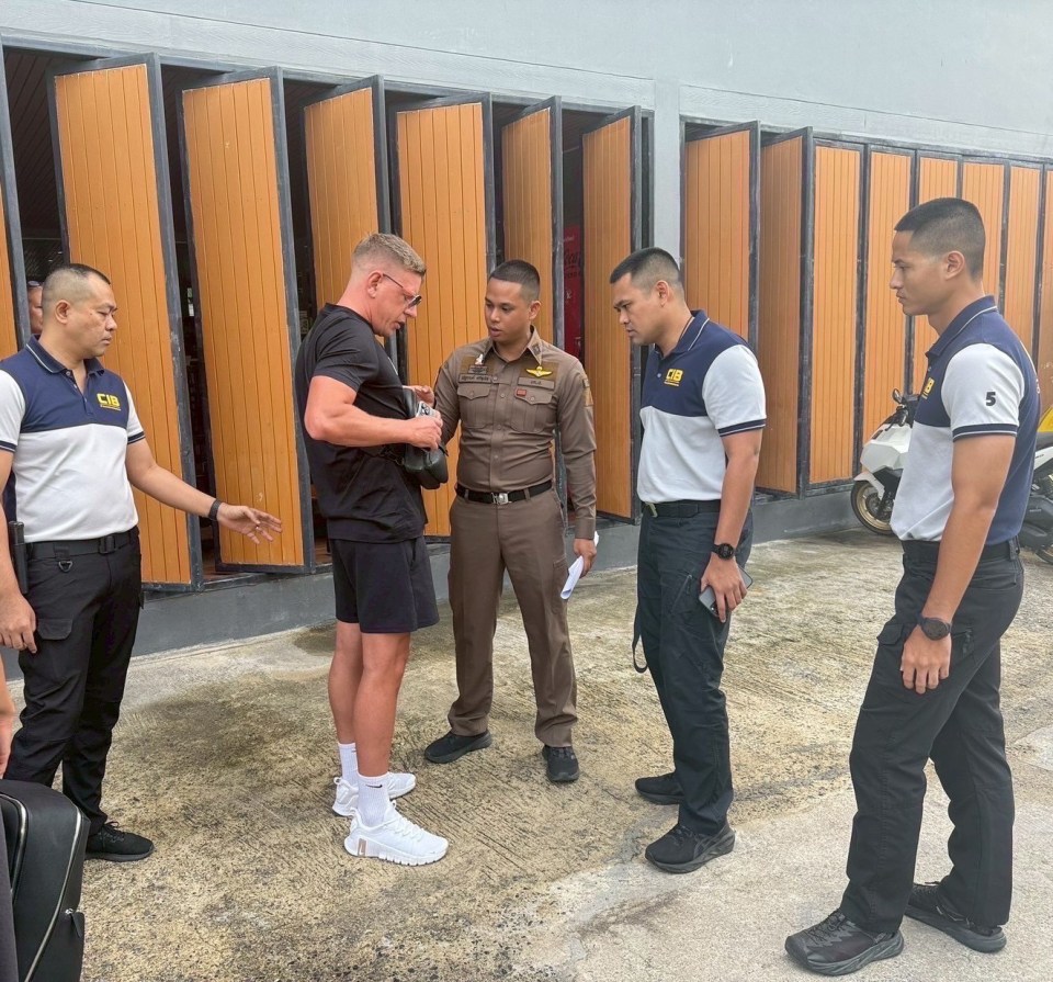 Arrest of two British fugitives in Thailand.