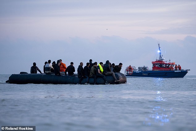 It appears to pass very close to another vessel (pictured)