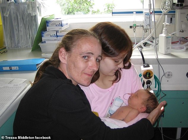 Tressa is pictured in 2006 after giving birth, alongside her mother Tracey who died in 2012