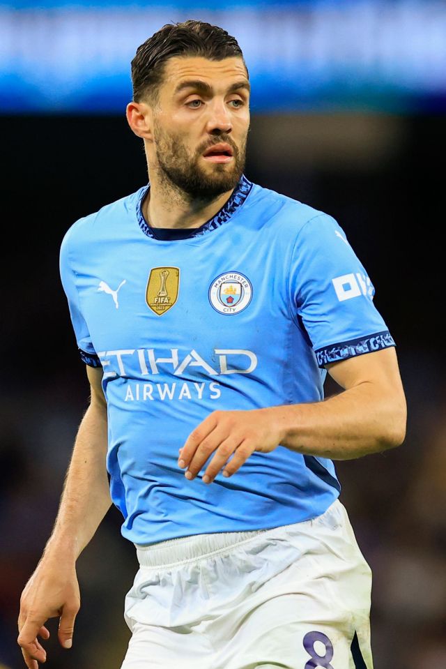 Mateo Kovacic of Manchester City in a Premier League match.