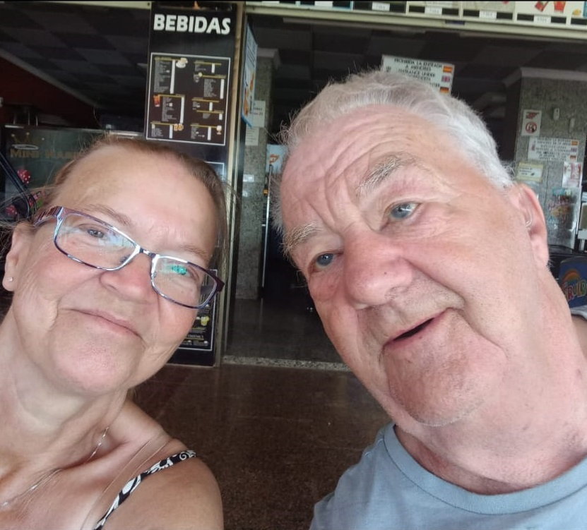 Photo of Julie and Leslie Green on holiday.