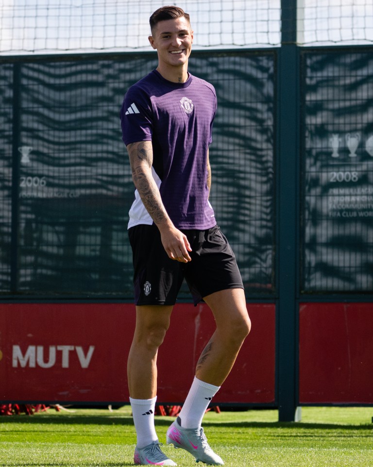 Benjamin Sesko of Manchester United at a training session.