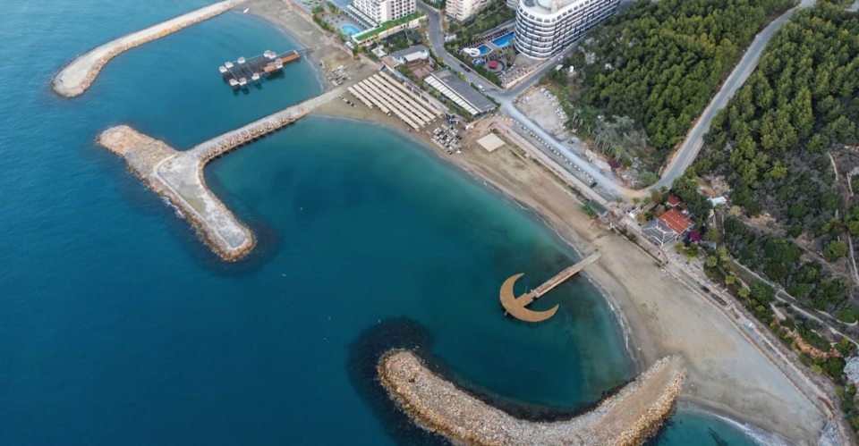 Aerial view of Noxinn Deluxe Hotel private beach in Alanya, Turkey.