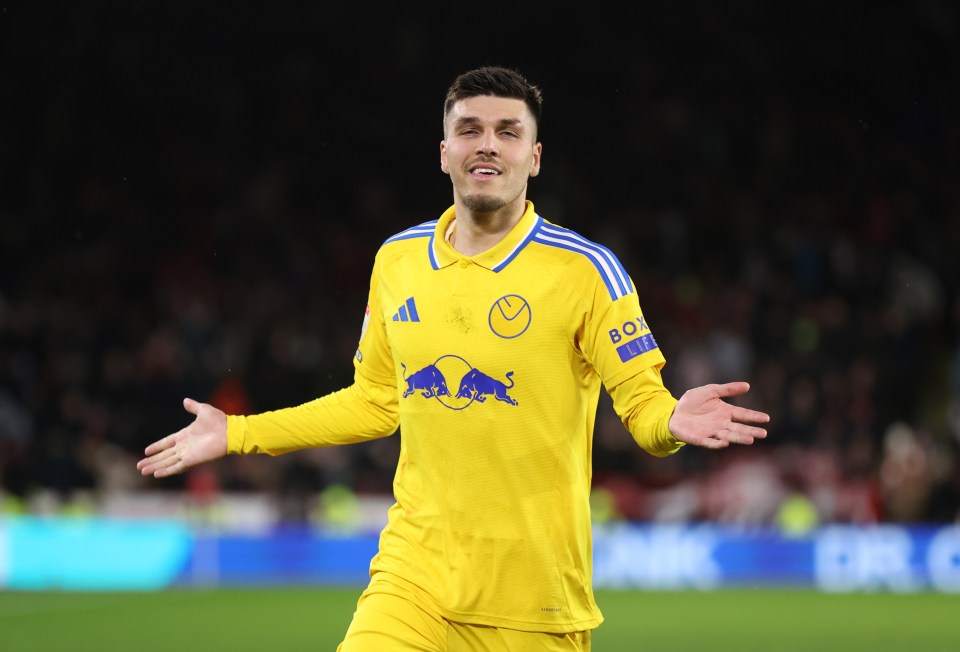 Joel Piroe of Leeds United celebrating a goal.