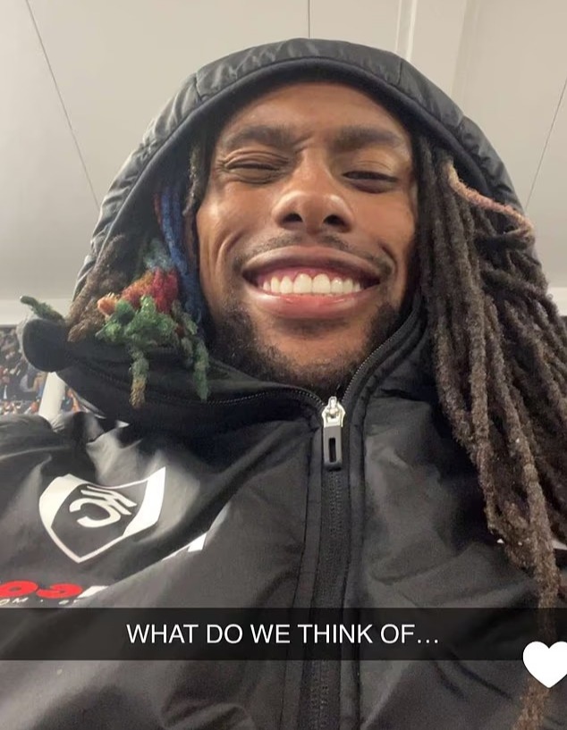 Alex Iwobi Snapchat selfie.