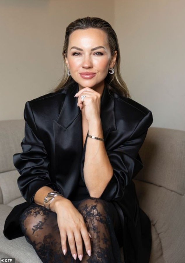Oriona Robb, celebrity fashion stylist has spoken to Daily Mail about what Myleene's recent outfits REALLY mean