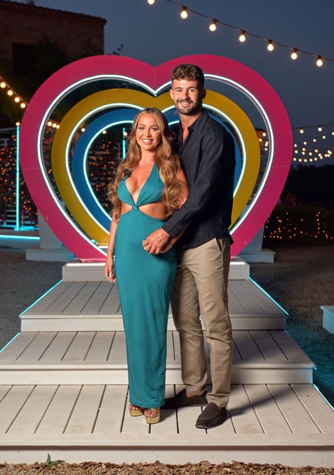 Nicole Samuel and Ciaran Davies from Love Island.