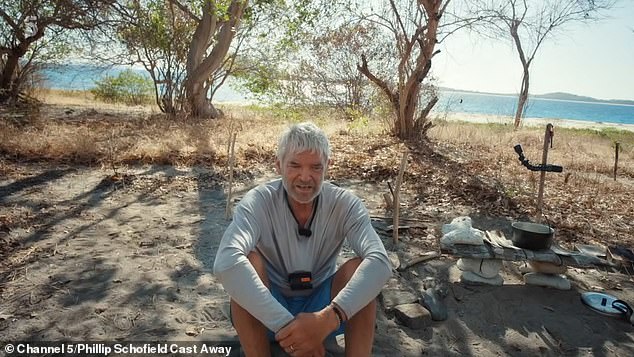 Schofield was tasked with the unenviable challenge of living alone on a remote tropical island for ten days, where he would 'face the challenges of life in isolation'