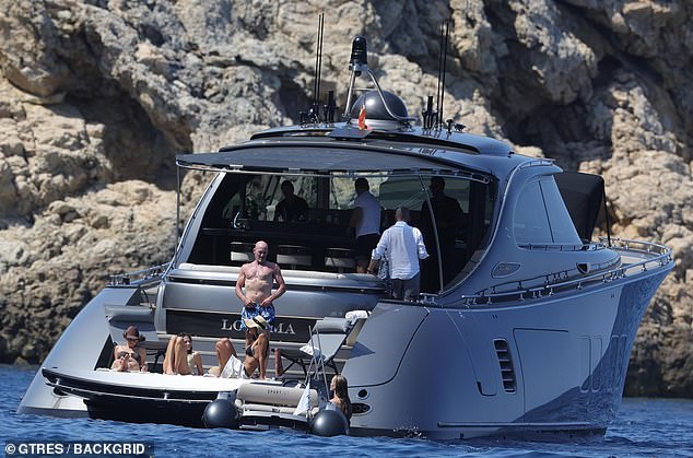 Among the dozen others aboard the fancy boat was billionaire Gateway, Inc. co-founder Ted Waitt, who also stripped down to enjoy a swim