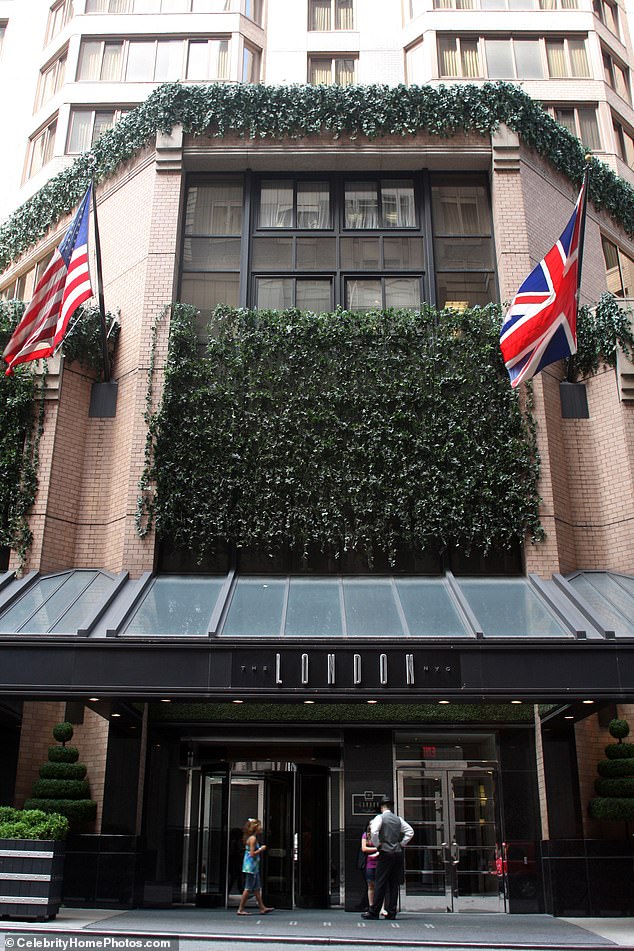 She said she and her friend went to see the pop stars at The London, a high-end hotel in midtown Manhattan and described being blown away by the opulent surroundings