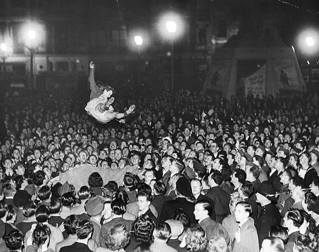This is the scene in Piccadilly Circus at three o'clock in the morning at the height of the VJ Day celebrations, August 14, 1945