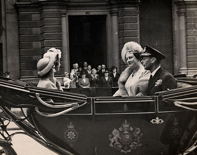 eorge VI, Queen Elizabeth, Princess Margaret and Queen Elizabeth II in a horse drawn carriage on their way to a Thanksgiving Service at St. Paul's Cathedral, August 19, 1945
