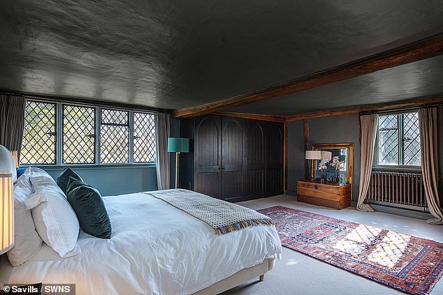 The lovely bedroom in the cottage in the grounds of the Georgian mansion