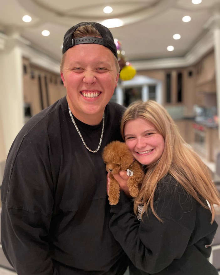 Chris Hughes to be groomsman for JoJo Siwas lookalike brother just 4 months after meeting JoJo</p>
<p>Jojo with brother   Jayden