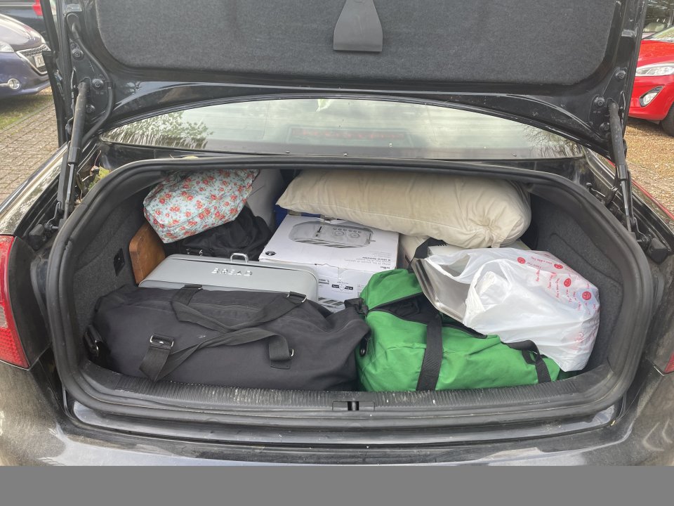 The boot of the car Friday Quick and Richard Warrior live in. See SWNS story SWLShomeless. A couple have been forced to live in their CAR after being made homeless. They have been bedding down in the Audi for over a week – with only blankets, pillows, medication and a few appliances they cannot even […]