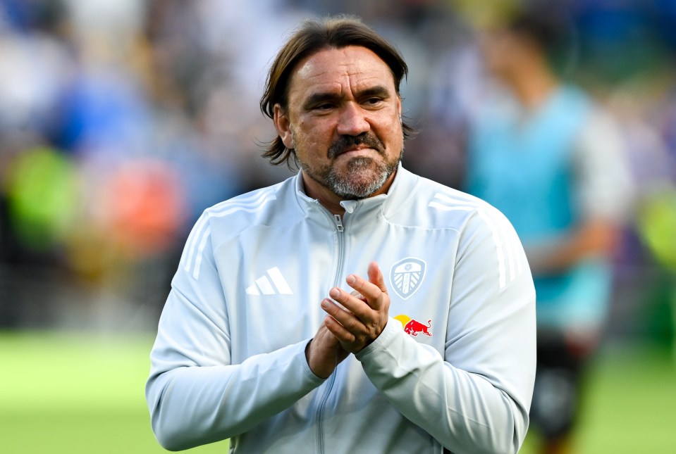 Leeds United manager Daniel Farke clapping.