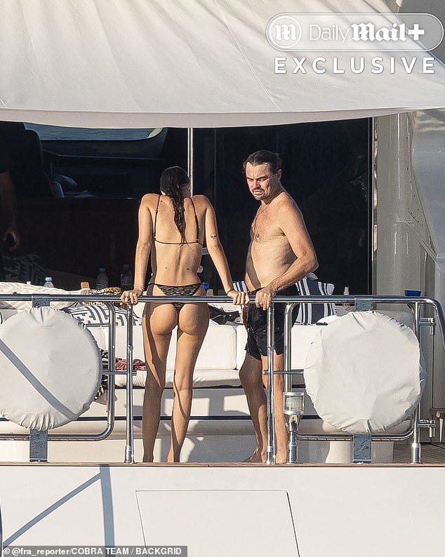 Vittoria showed off her pert derriere in a string bikini while catching the Mediterranean breeze.\