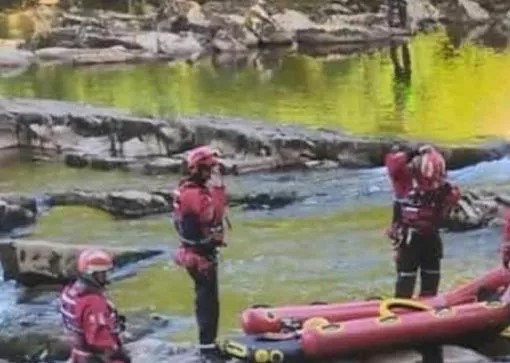 Rescue crews searching for a missing boy near Richmond Falls.