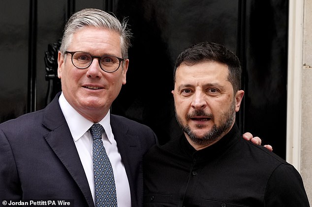 Prime Minister Sir Keir Starmer welcomes Ukrainian President Volodymyr Zelensky to number 10 Downing Street, London, August 14, 2025