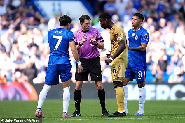 Marc Guehi was within 1m of Chelsea's wall before the ball was in play, which attacking players are not allowed to do