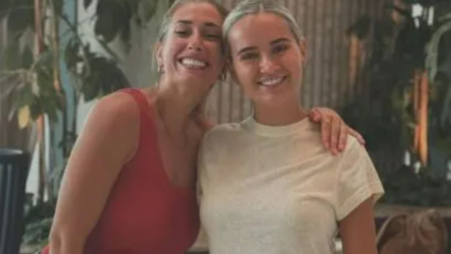 Stacey Solomon and Molly-Mae Hague bump into each other on luxury Turkish getaway as they pose for beaming snap