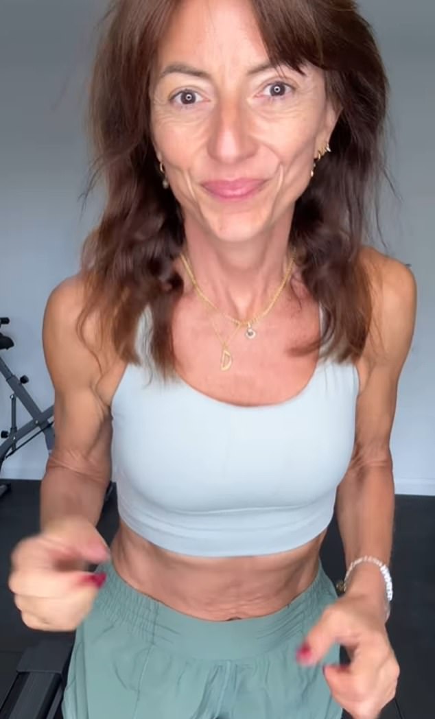 Telling fans: 'I just thought I'd quickly do a post about the kind of, I guess it is like abuse, really, that I'm getting about my weight. It's really frustrating'