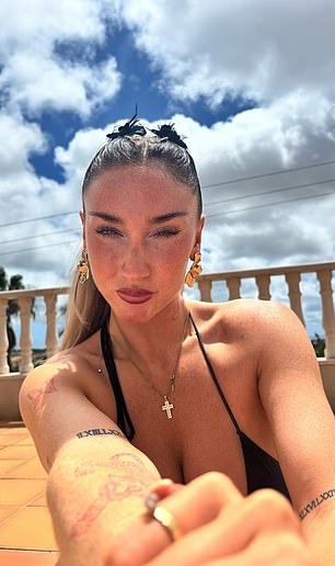 Alicia Scholes, who boasts 100k followers on Instagram, makes time for her work as an influencer in combination with her netball career