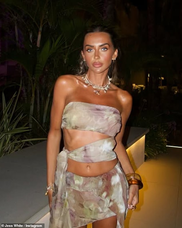 The stunner also shared a series of stunning holiday photos from a recent trip to Ibiza as she slipped into a cut out strapless minidress
