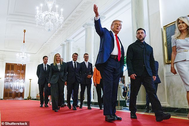 Perhaps the most important aesthetic change Zelensky made between now and his last visit was Zelensky's choice to wear a suit