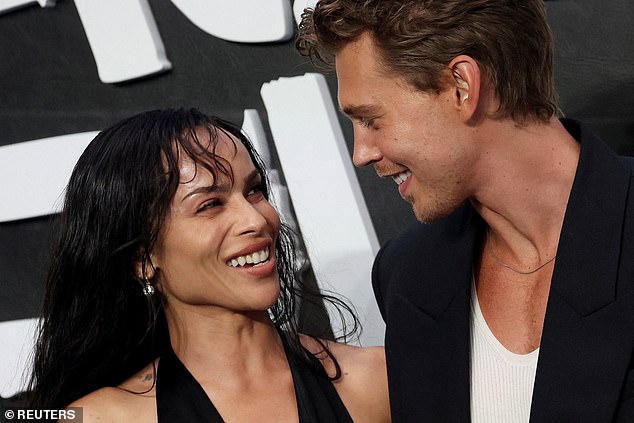 The two actors previously sparked romance rumours following their respective splits, however a source poured cold water on the claims when speaking to TMZ
