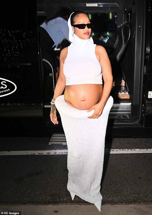 While celebrities like Rihanna can get away with amplifying their bumps, your average mum-in-waiting could face negative consequences, says the report
