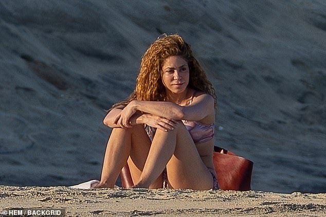 Shakira has no problem keeping her energy up during the two hour set list and revealed she trained to be ready for this set of shows and is constantly working out