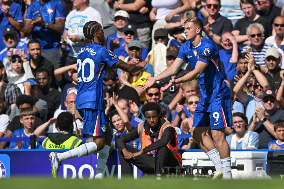 Joao Pedro of Chelsea being substituted by Liam Delap.