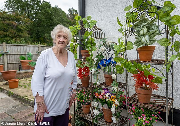 Jean Reeve, 87, said she would be happy to have the family in the area and hoped they would be given privacy by the public
