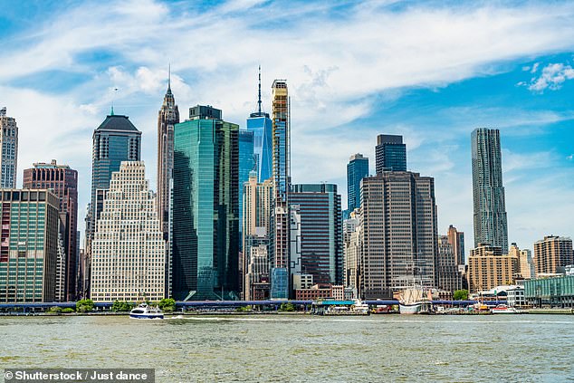 The building was in the top 100 tallest buildings in Manhattan when it was initially constructed
